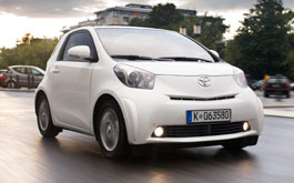 Toyota iQ