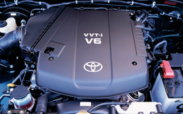 Hilux V6 VVT-i engine