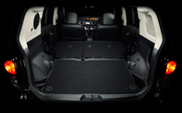 Tarago V6 Ultima