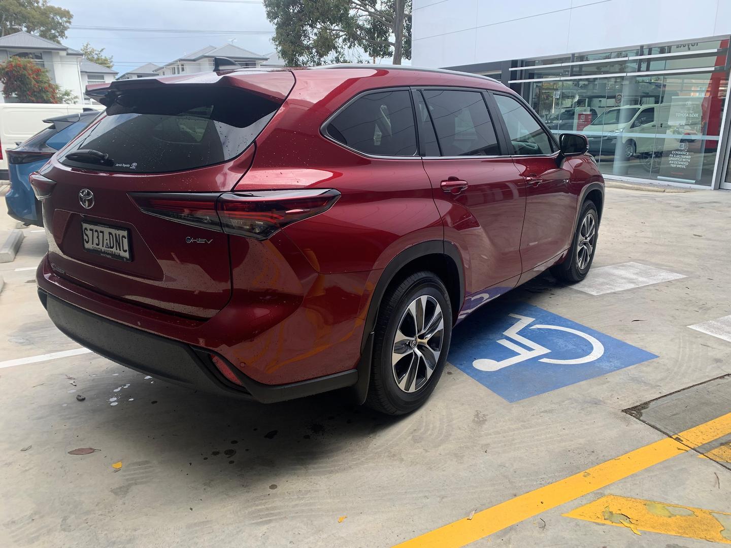 2025 Toyota Kluger GXL — photo 2