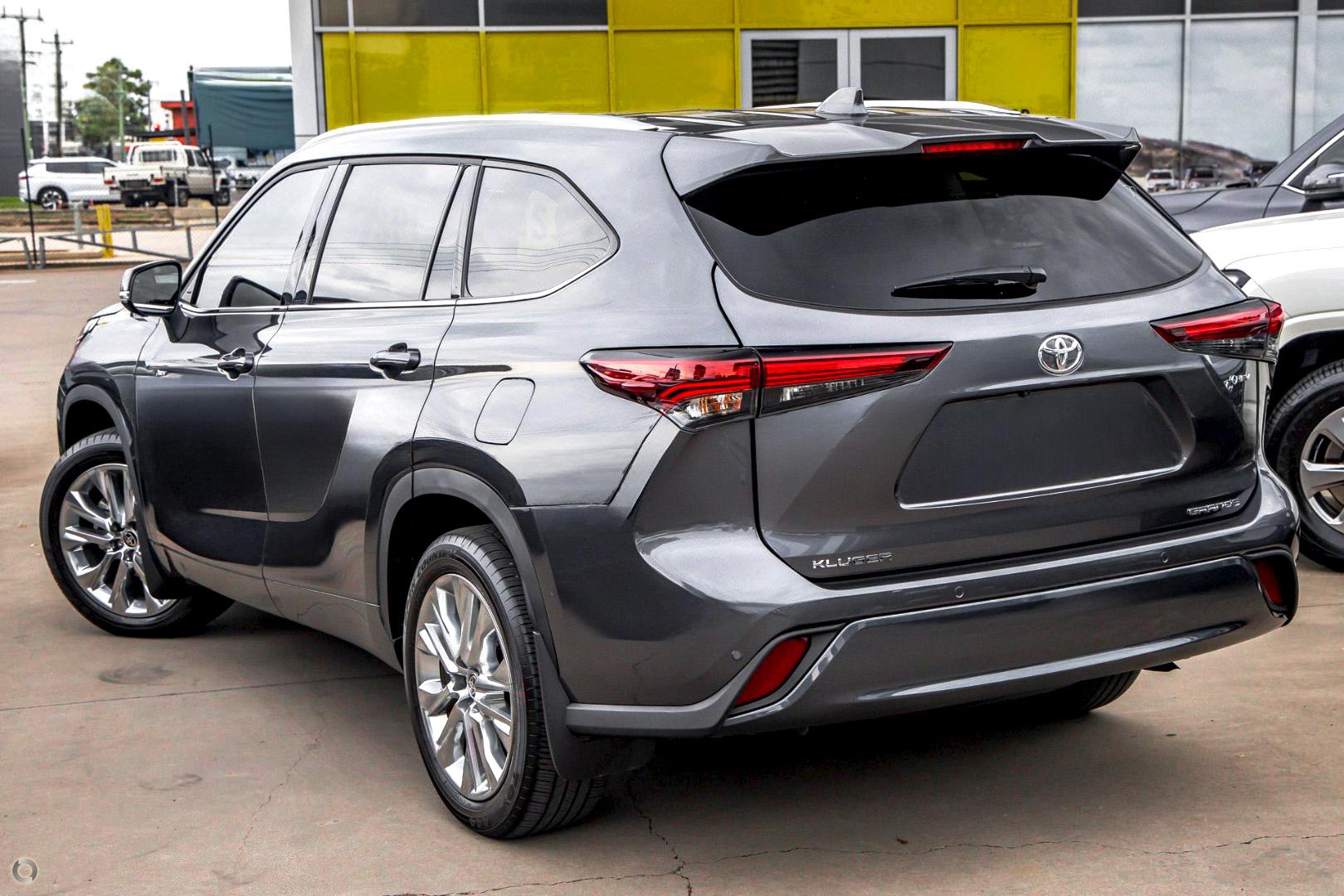 2025 Toyota Kluger Grande — photo 4