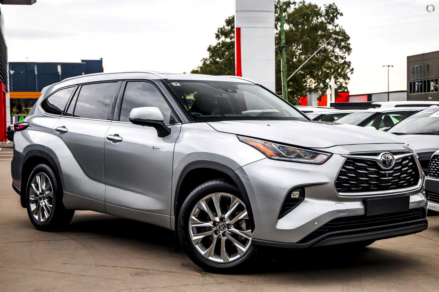 2025 Toyota Kluger Grande — photo 1