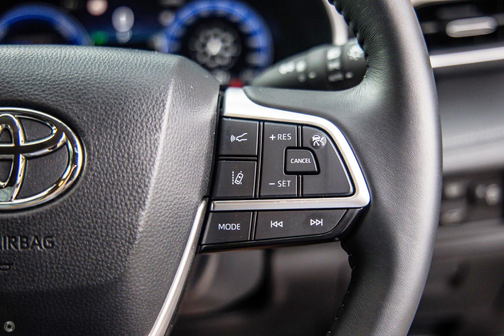 2025 Toyota Kluger Grande — photo 11