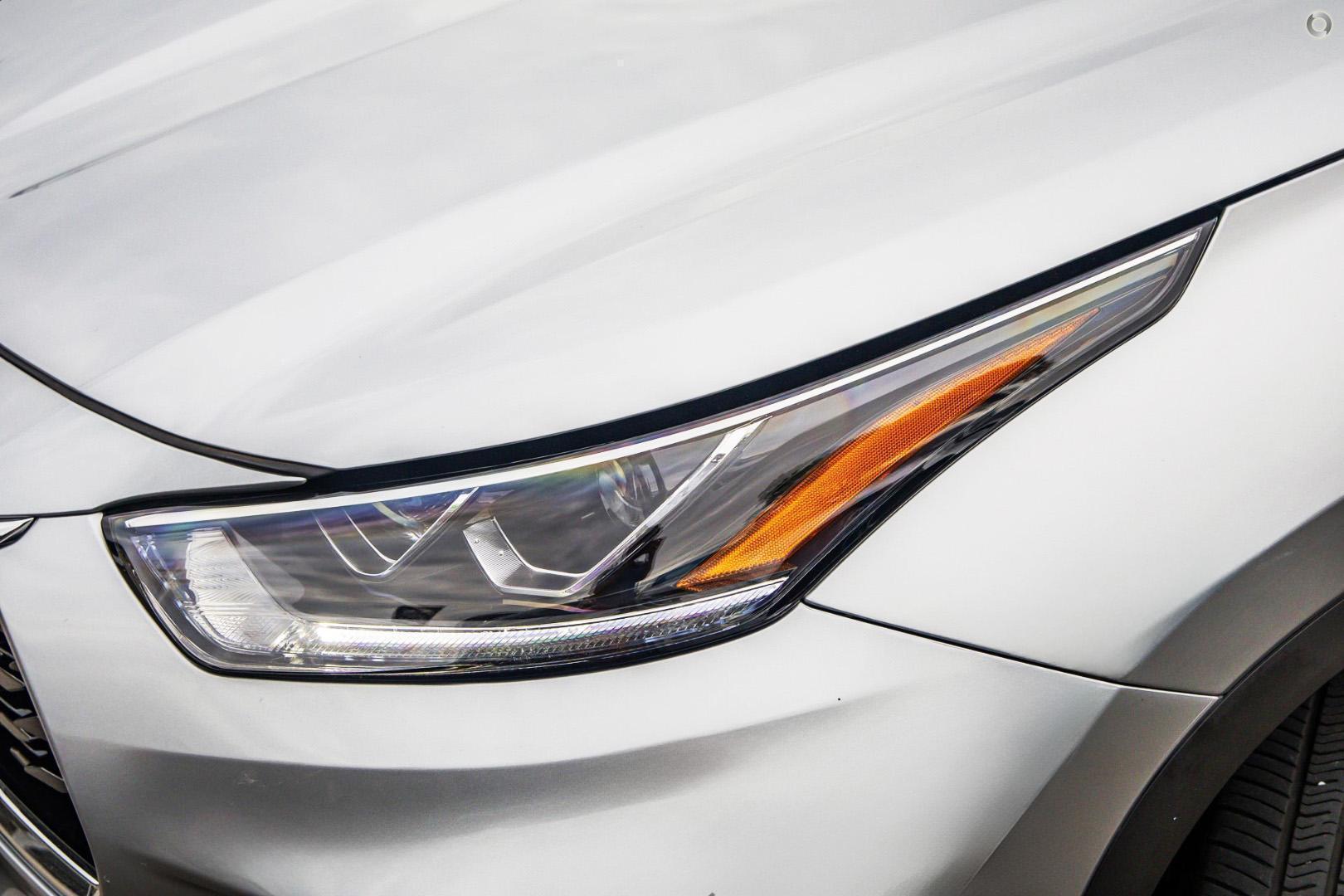 2025 Toyota Kluger Grande — photo 10