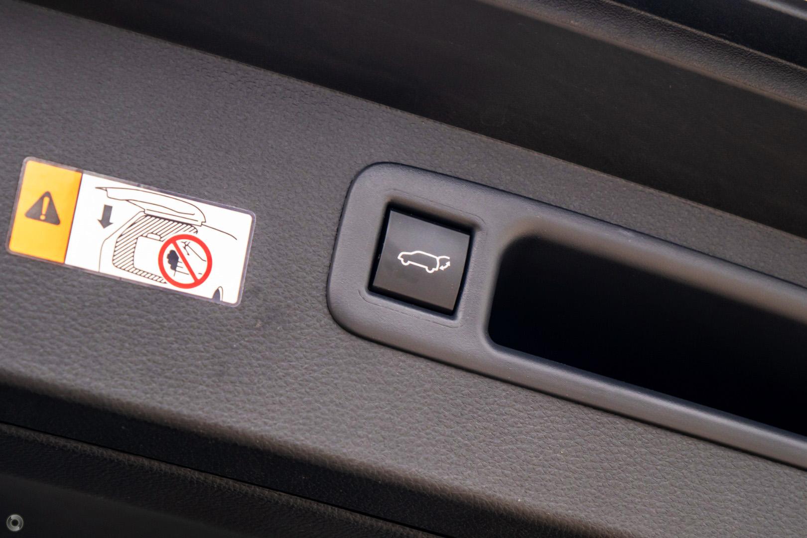 2025 Toyota Kluger Grande — photo 13