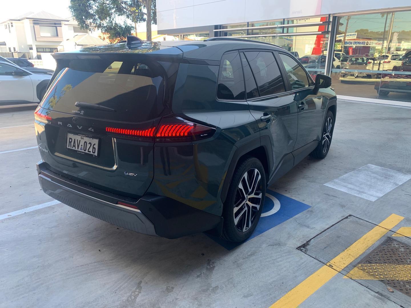 2026 Toyota RAV4 Cruiser — photo 2