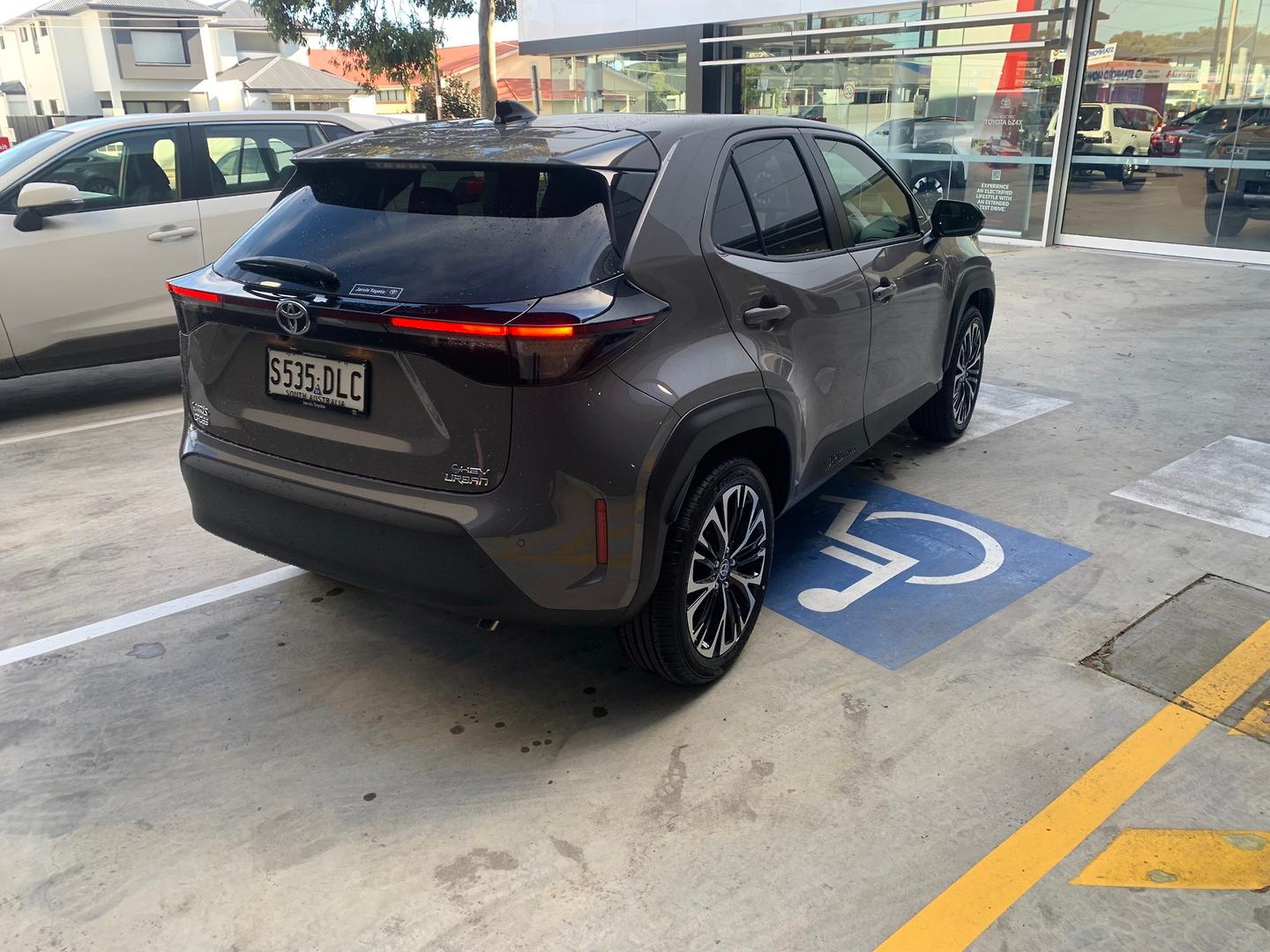 2026 Toyota Yaris Cross Urban — photo 2