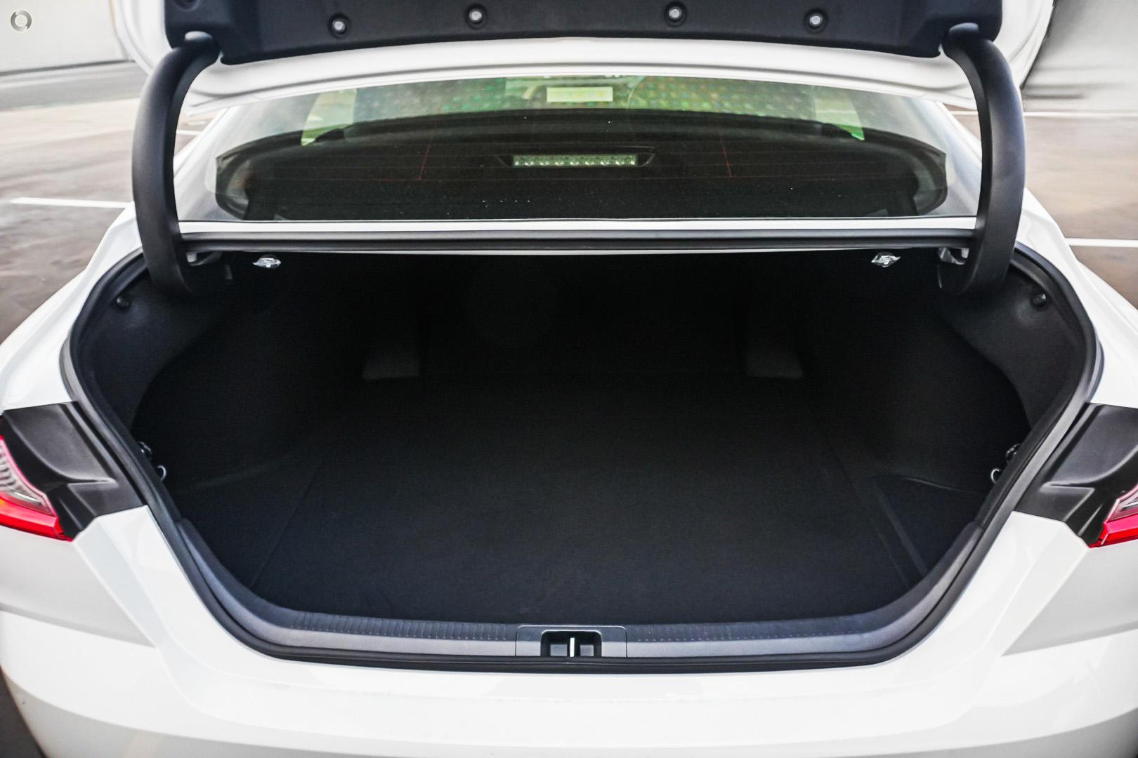 2026 Toyota Camry Ascent Sport — photo 10