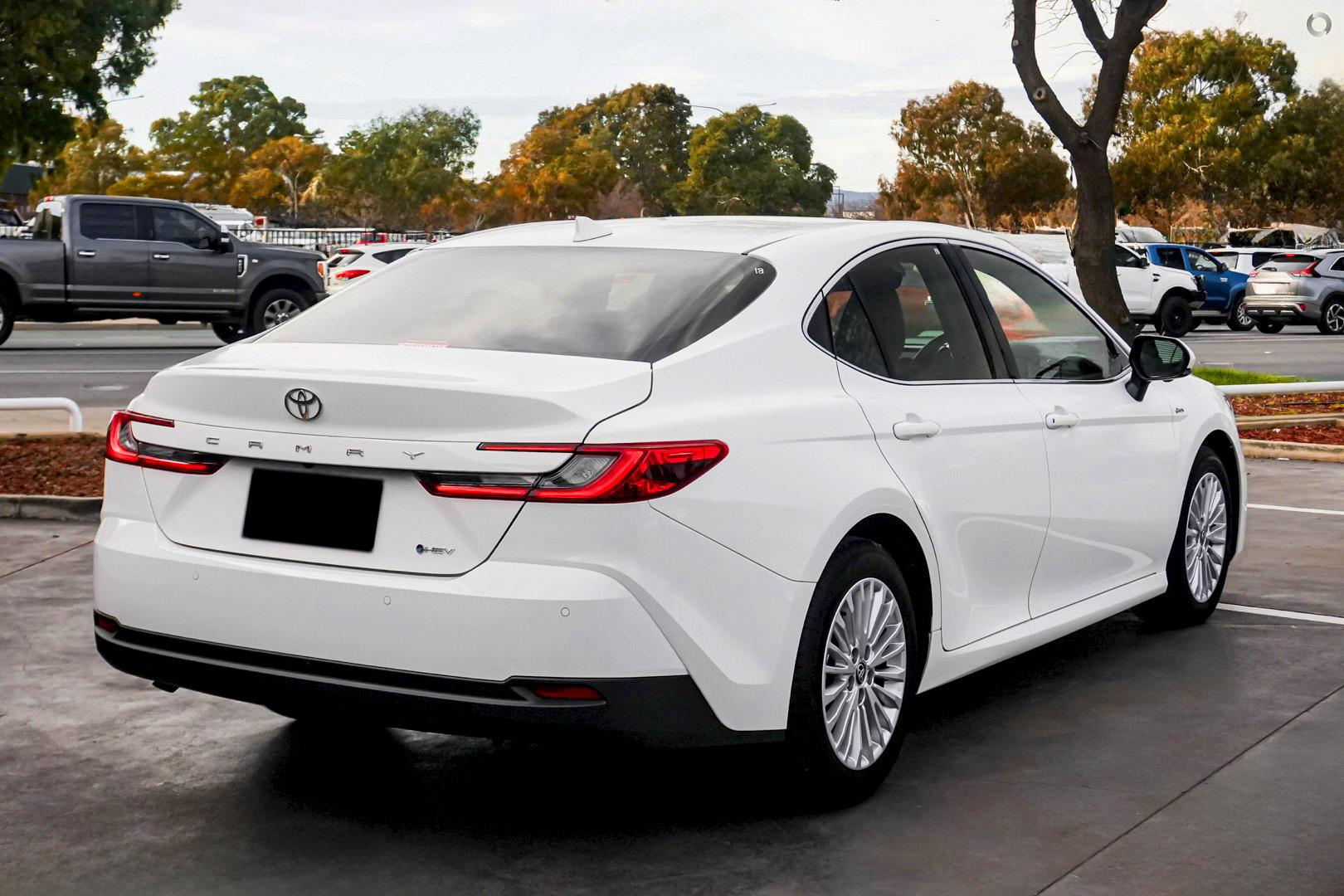 2026 Toyota Camry Ascent Sport — photo 4