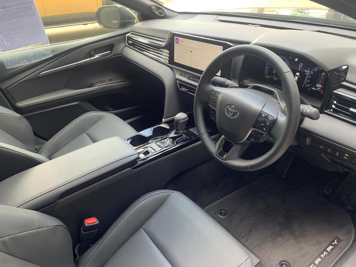 2026 Toyota Camry SL — photo 4