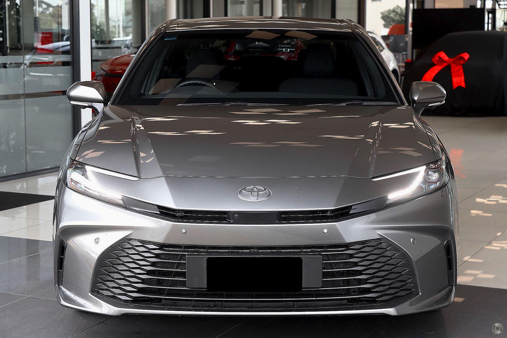2026 Toyota Camry Ascent — photo 2