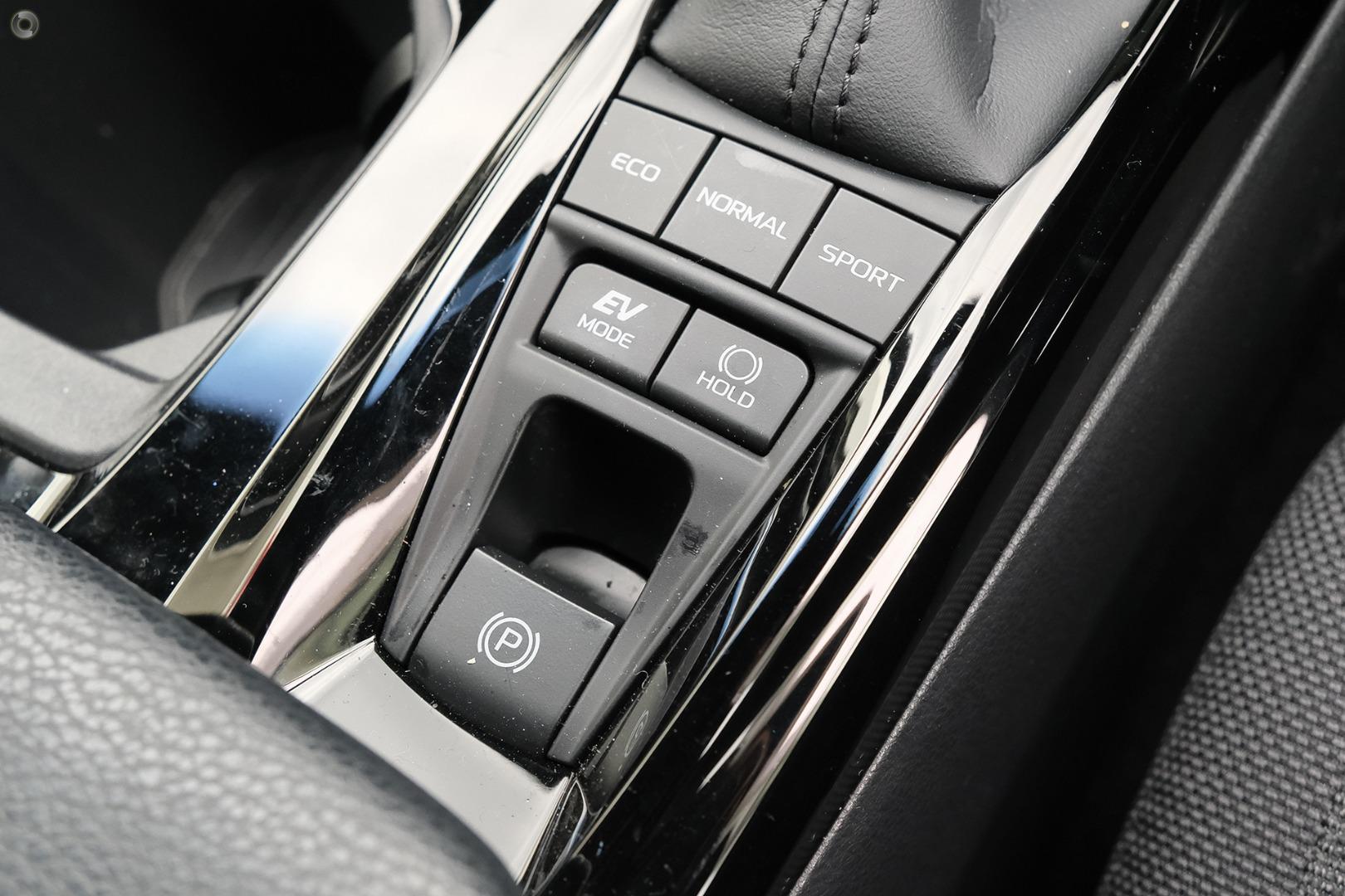 2026 Toyota Camry Ascent — photo 14