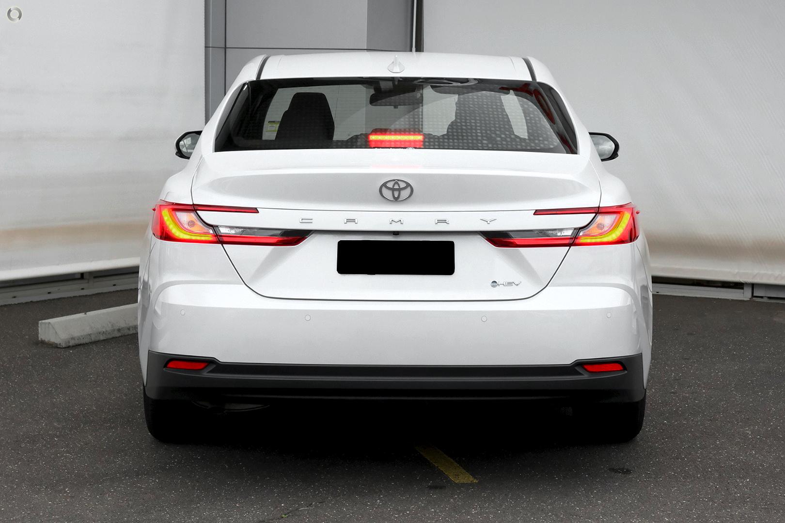 2026 Toyota Camry Ascent — photo 3