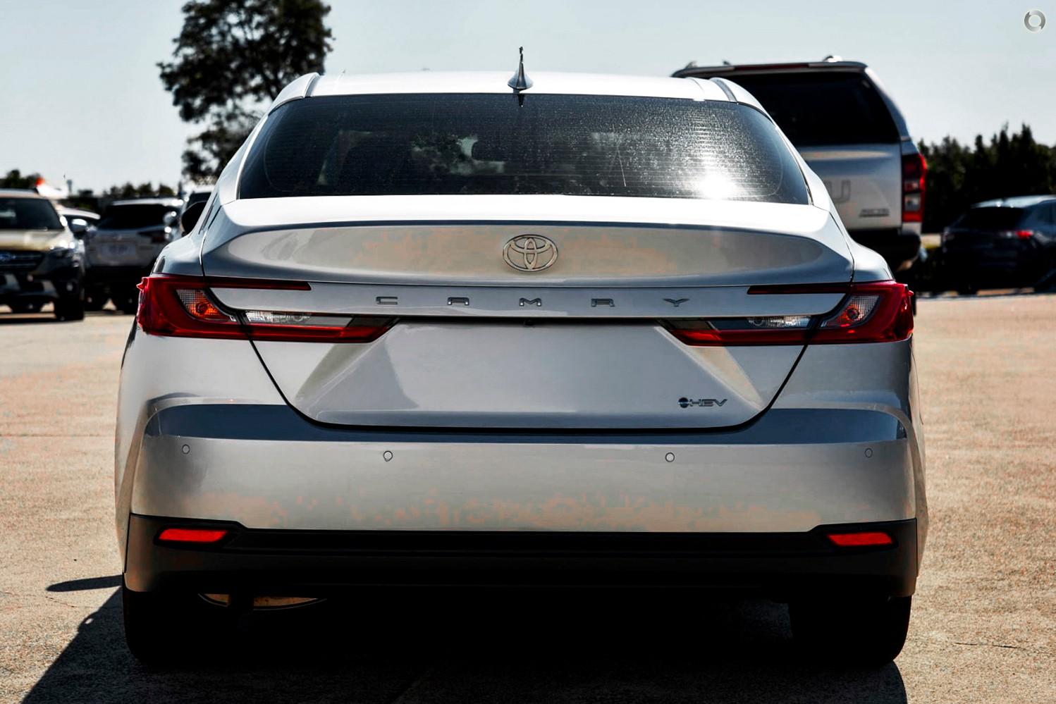 2026 Toyota Camry Ascent — photo 3