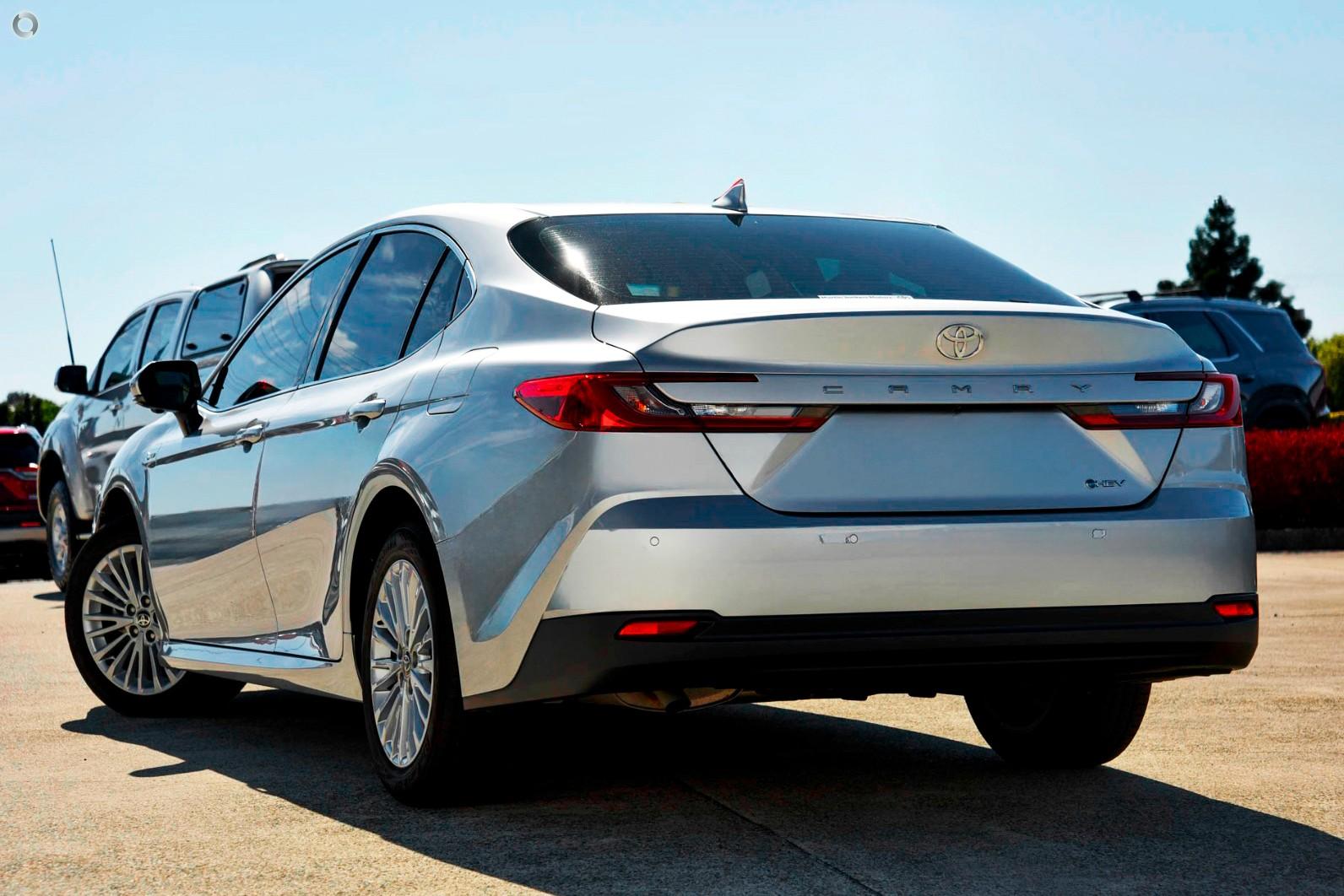 2026 Toyota Camry Ascent — photo 4