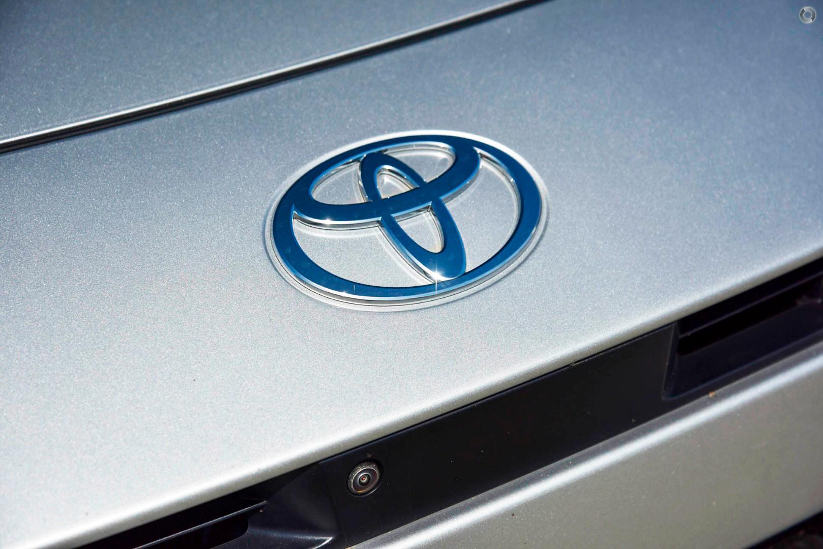 2026 Toyota Camry Ascent — photo 9