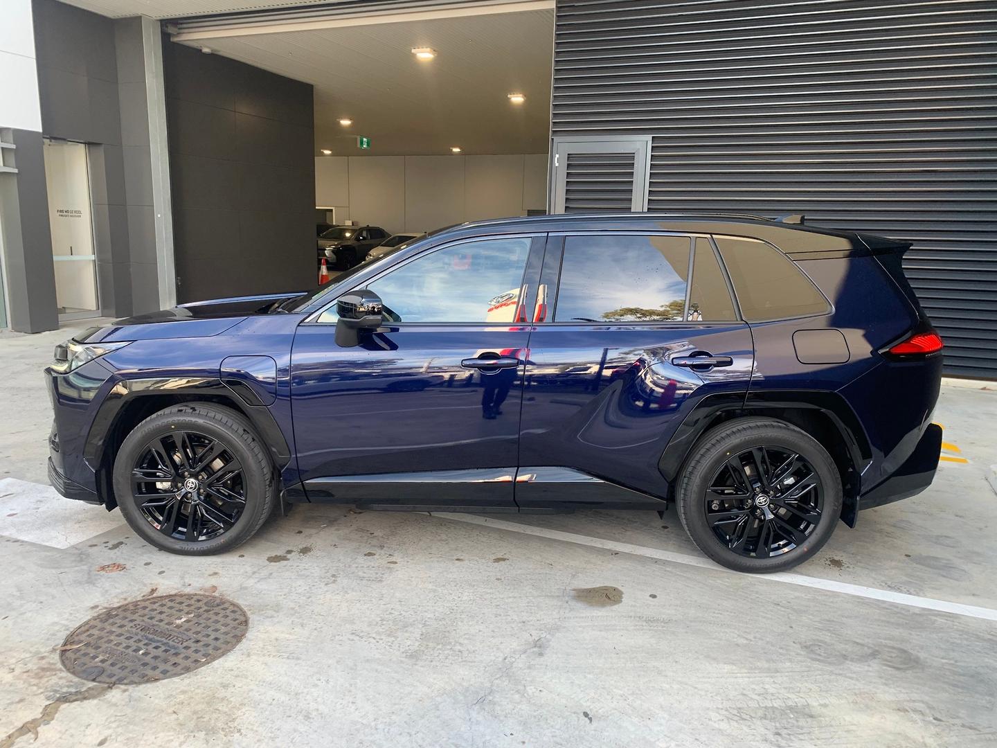 2026 Toyota RAV4 XSE — photo 3