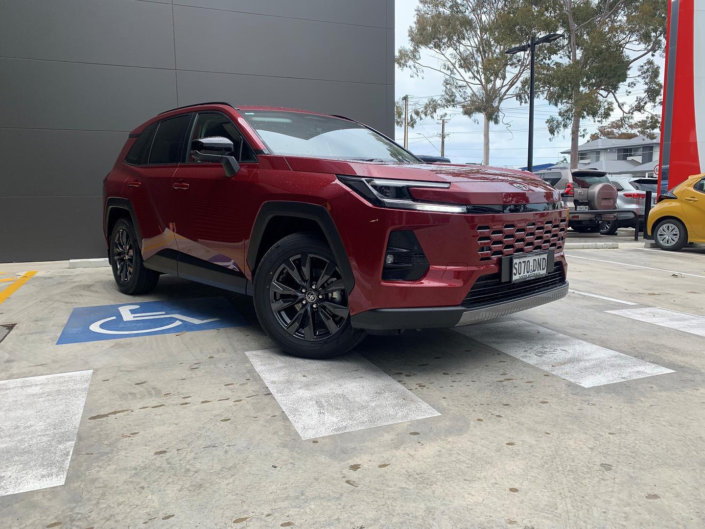 2026 Toyota RAV4 GXL — photo 1
