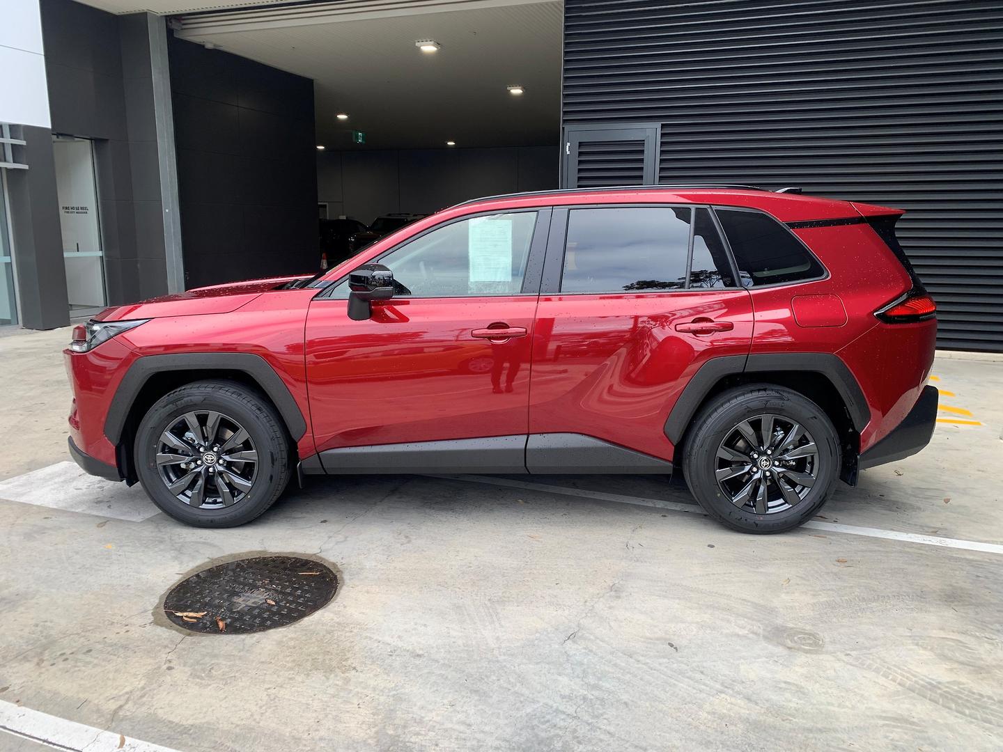 2026 Toyota RAV4 GXL — photo 3