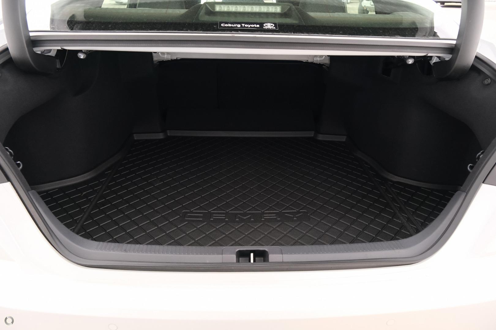 2026 Toyota Camry Ascent — photo 8
