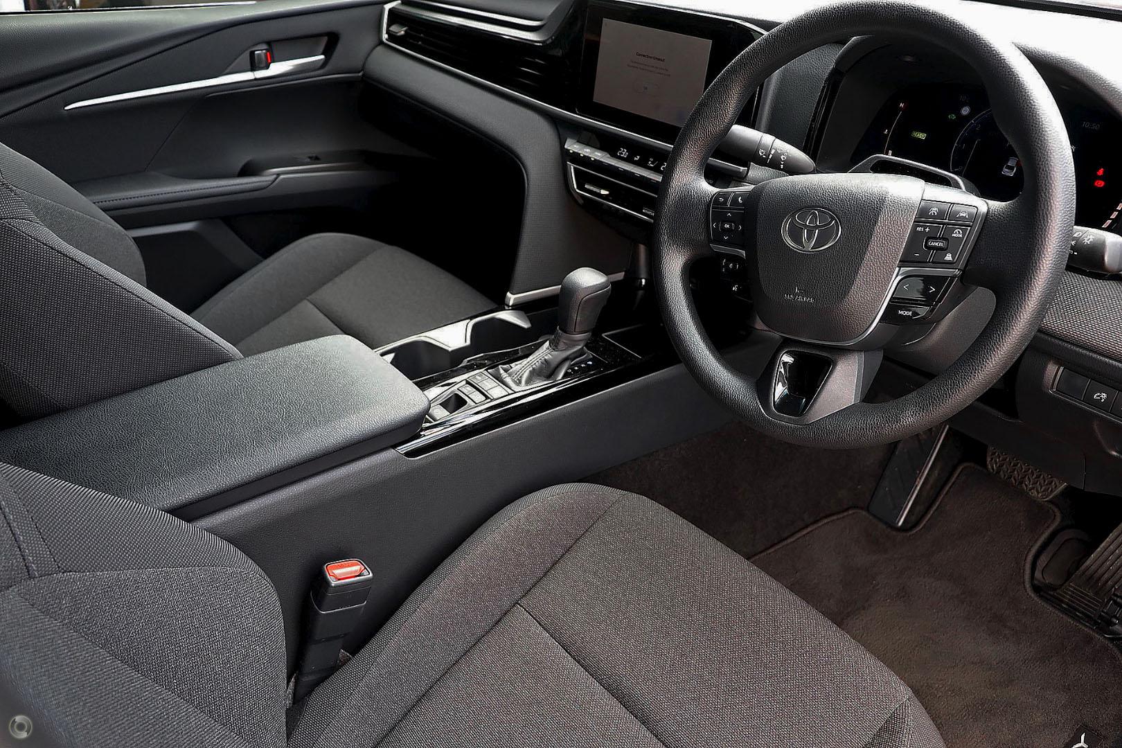 2026 Toyota Camry Ascent — photo 6