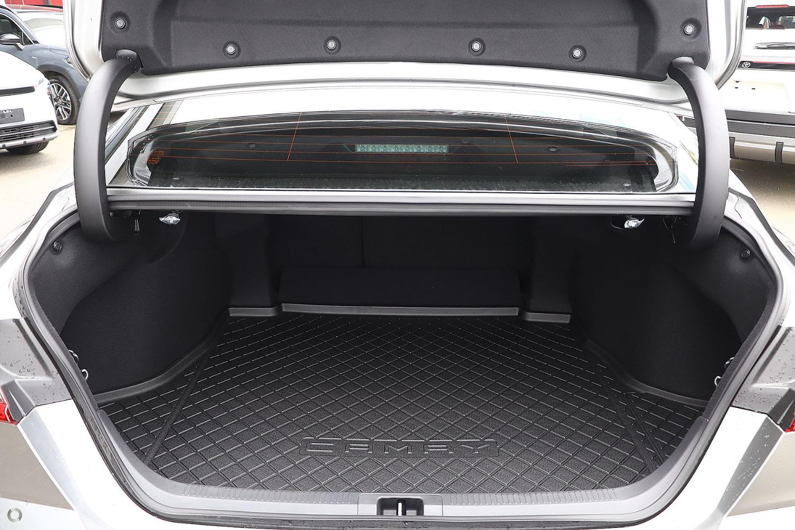 2026 Toyota Camry Ascent — photo 8