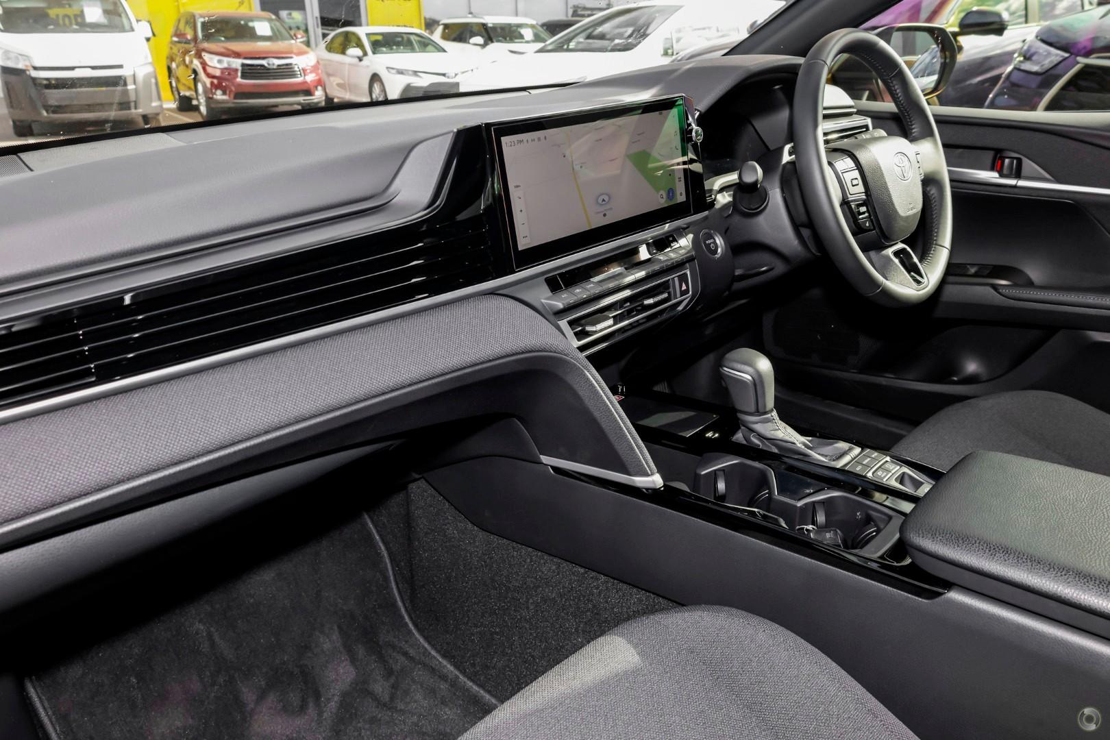 2026 Toyota Camry Ascent Sport — photo 5