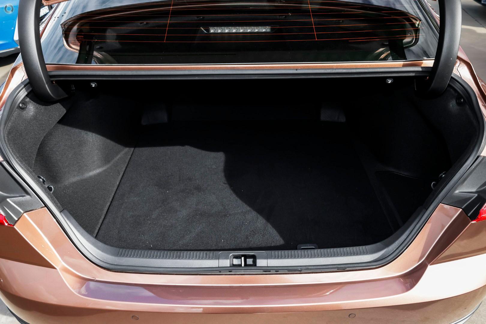 2026 Toyota Camry Ascent Sport — photo 9