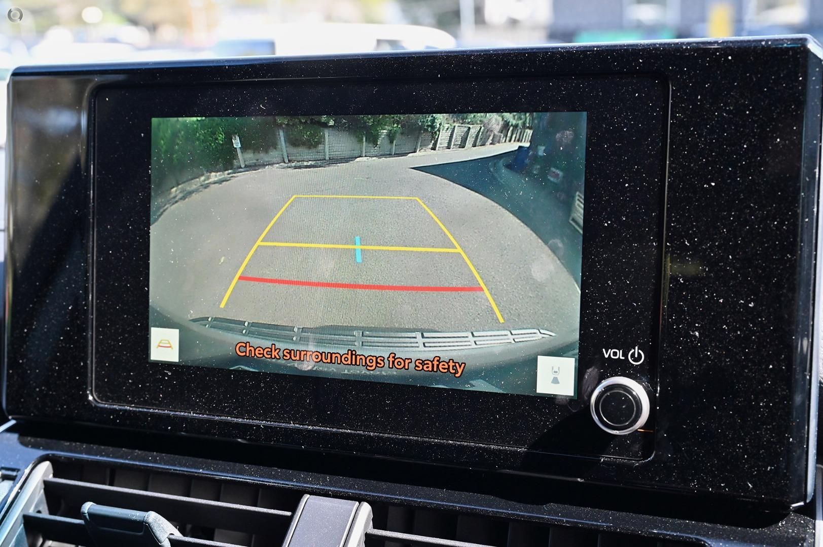 2026 Toyota Landcruiser GX — photo 10