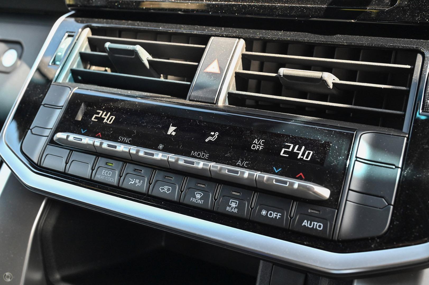 2026 Toyota Landcruiser GX — photo 11