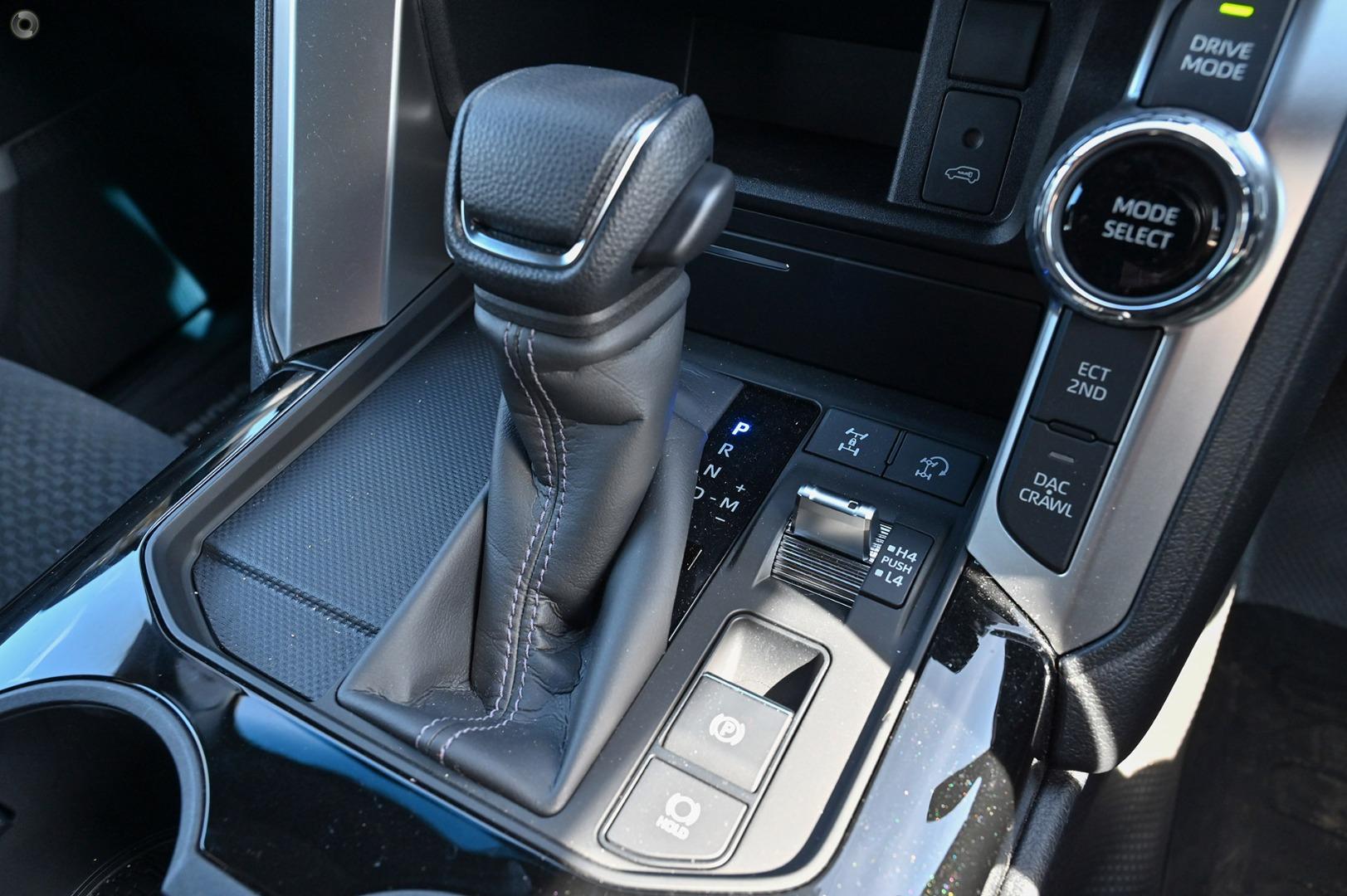 2026 Toyota Landcruiser GX — photo 14