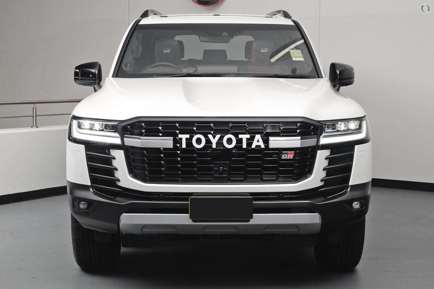 2026 Toyota Landcruiser GR Sport — photo 4
