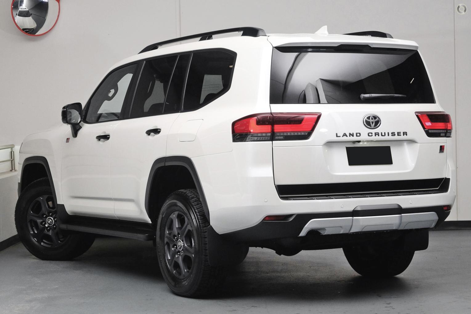 2026 Toyota Landcruiser GR Sport — photo 6