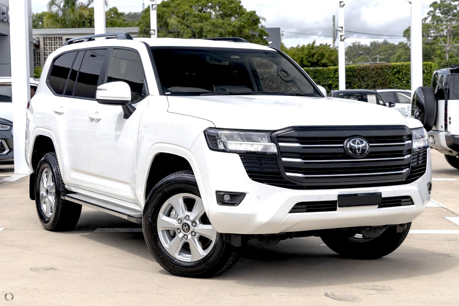 2026 Toyota Landcruiser GXL — photo 1
