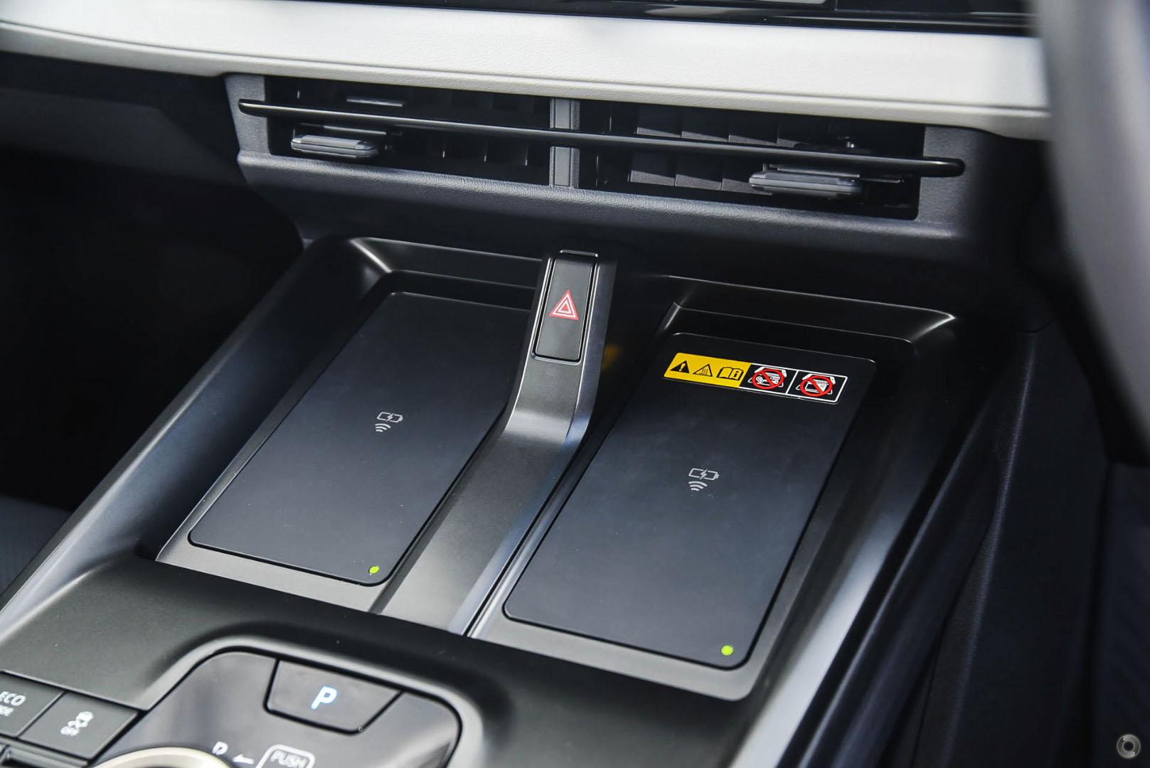 2026 Toyota bZ4X — photo 14