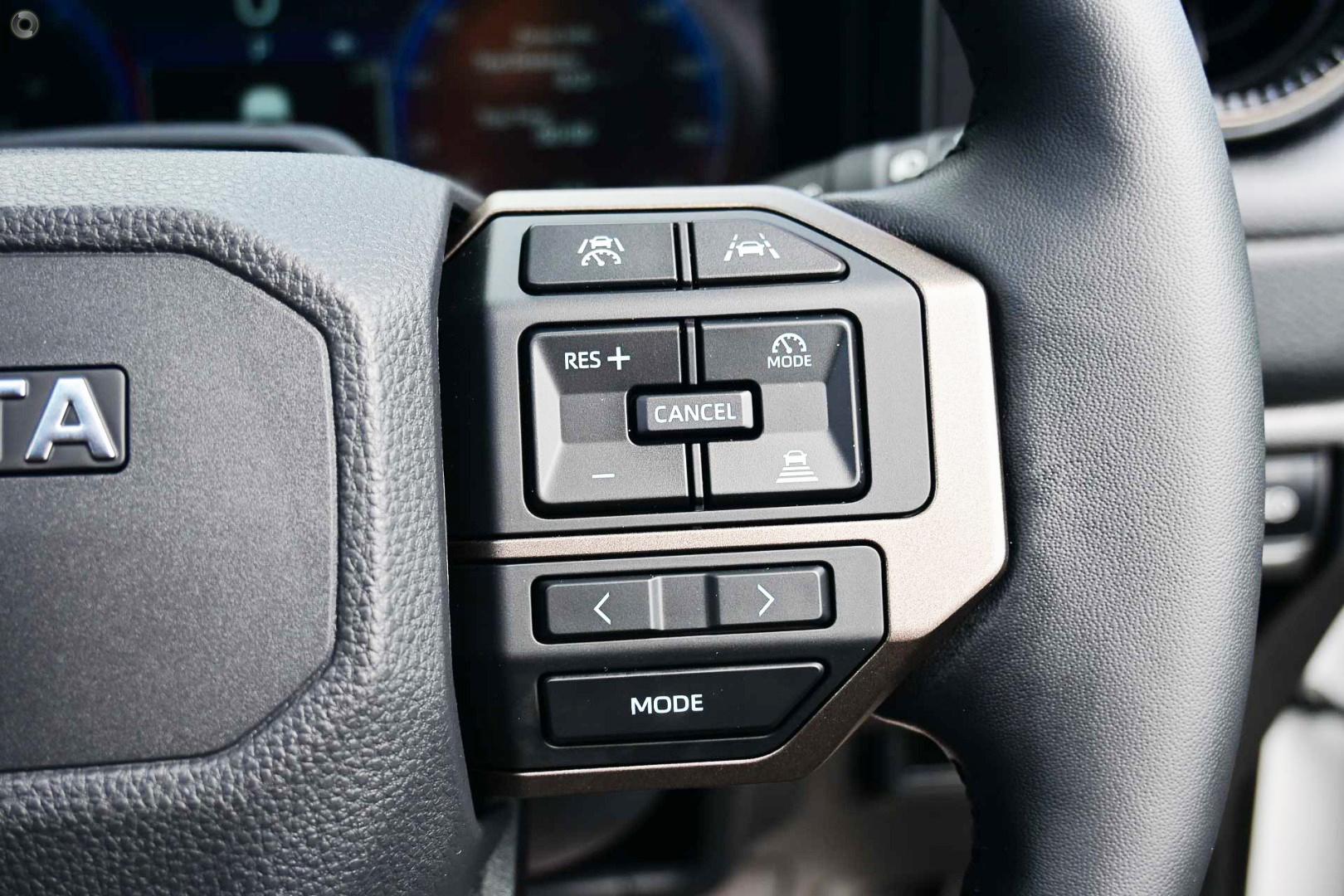 2026 Toyota Landcruiser Prado Altitude — photo 15