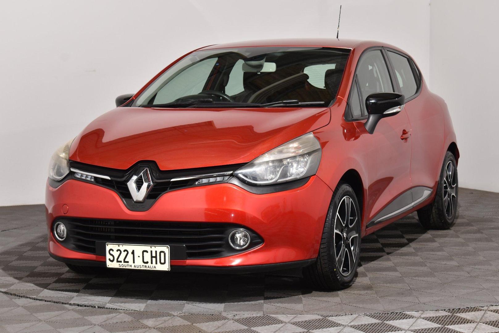 2016 Renault Clio Expression — photo 13