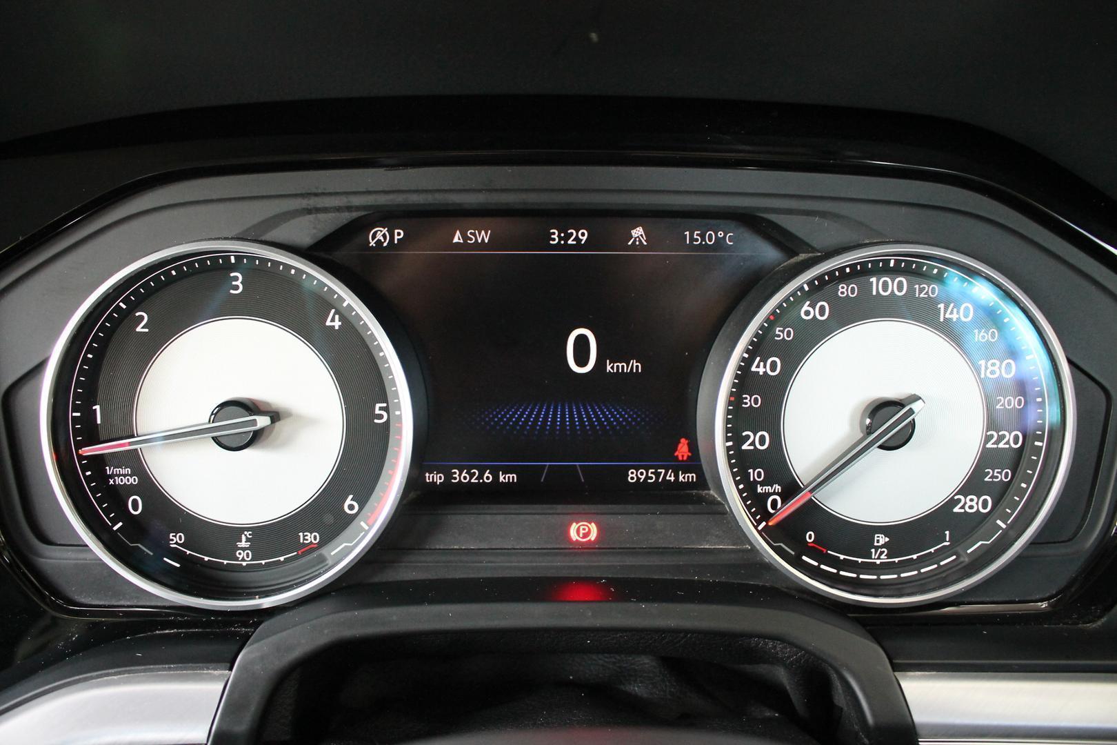2020 Volkswagen Touareg 170TDI — photo 8