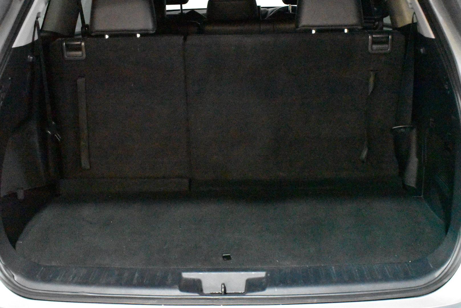2023 Toyota Kluger GXL — photo 16 of 27