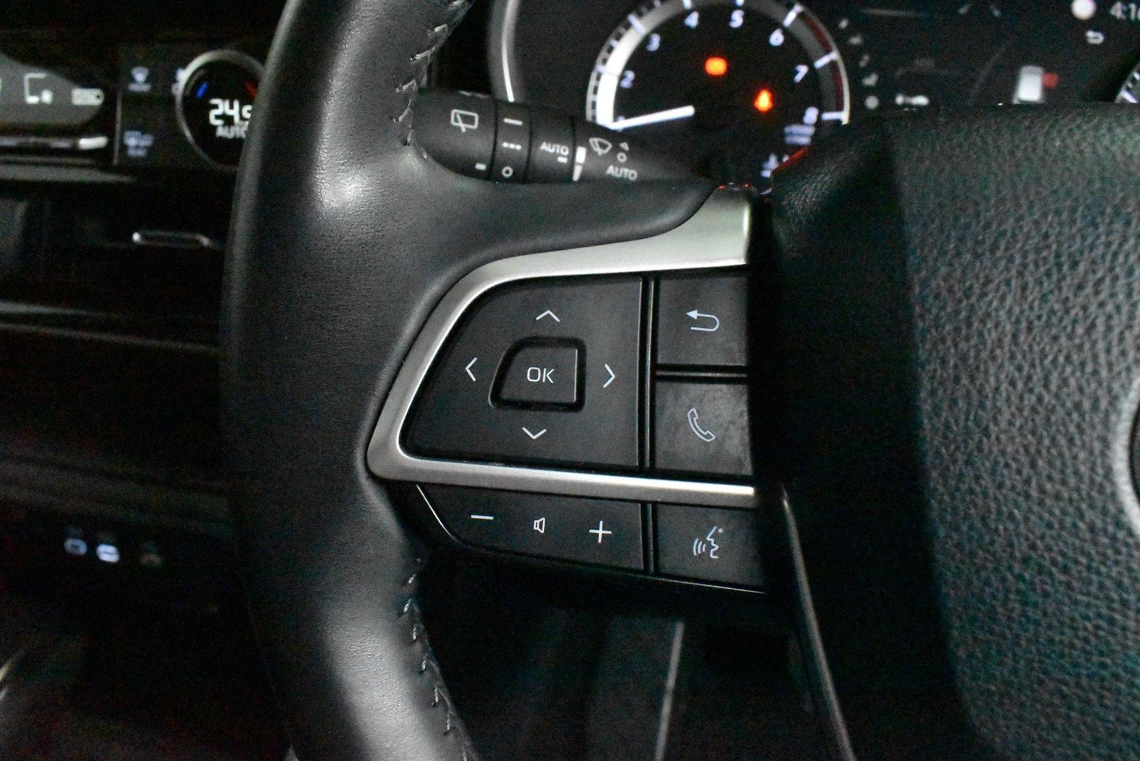 2023 Toyota Kluger GXL — photo 21 of 27