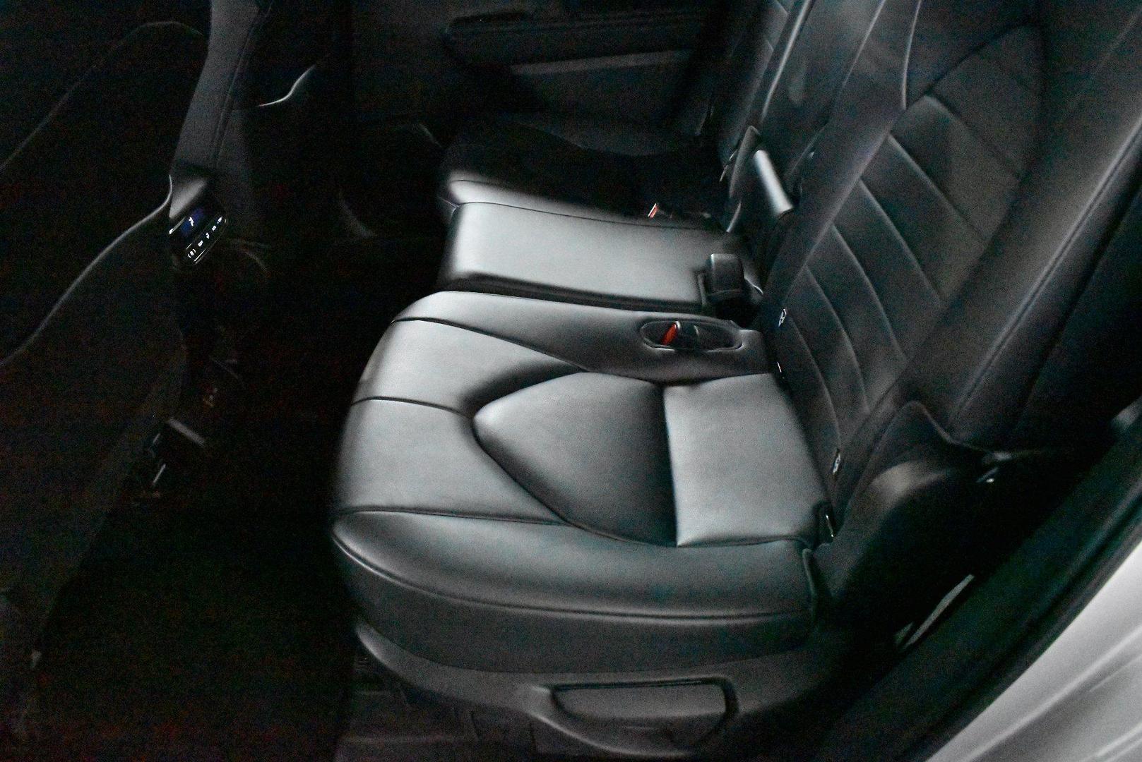 2023 Toyota Kluger GXL — photo 8 of 27