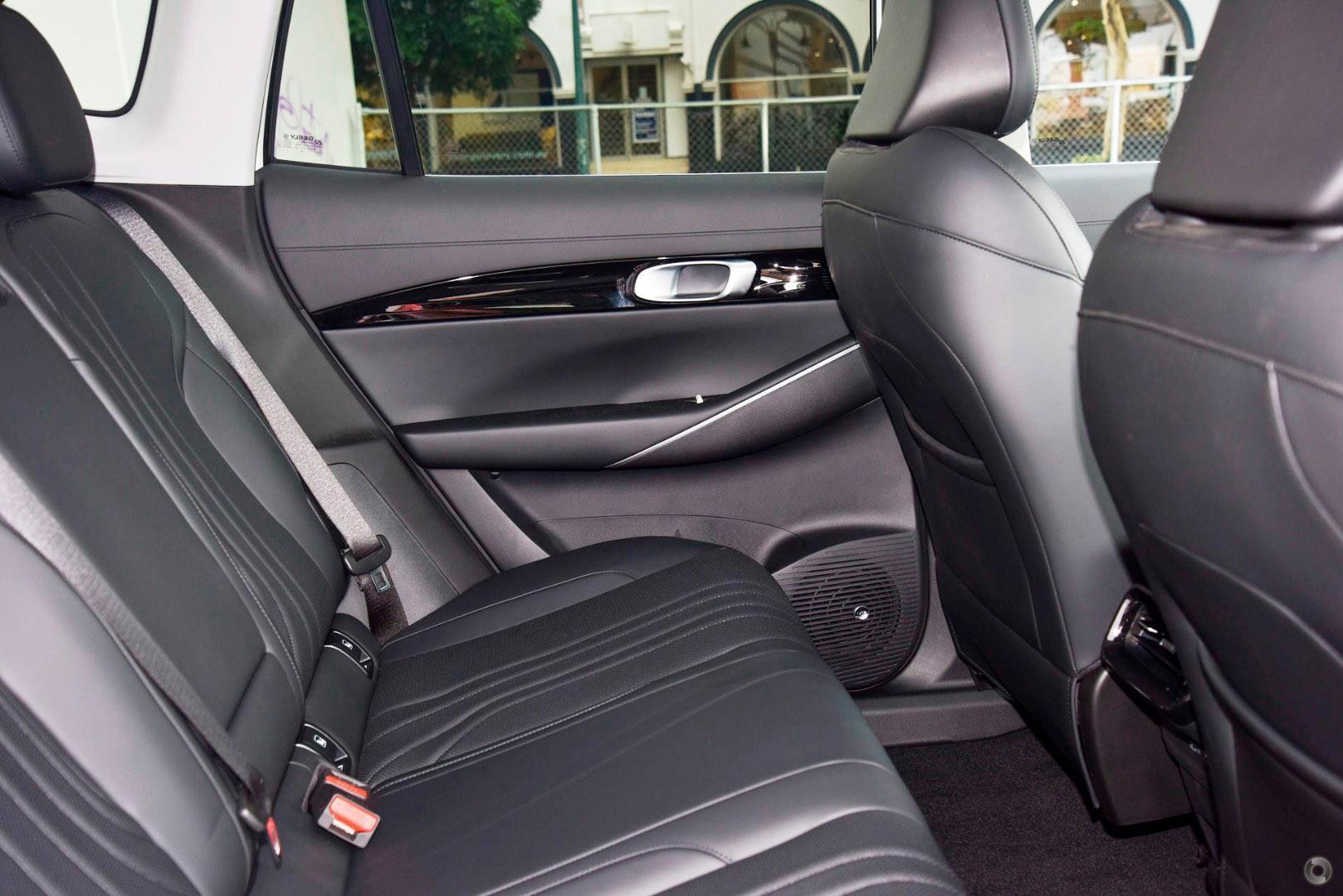2025 Geely Starray EM-i Inspire — photo 7