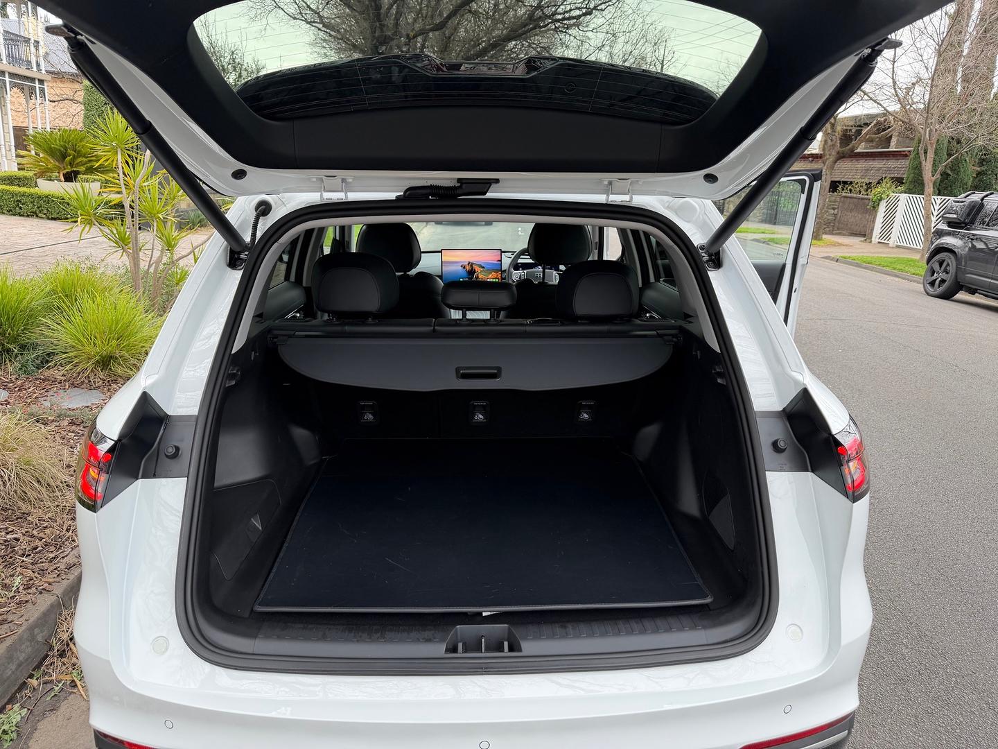 2025 Geely Starray EM-i Inspire — photo 10