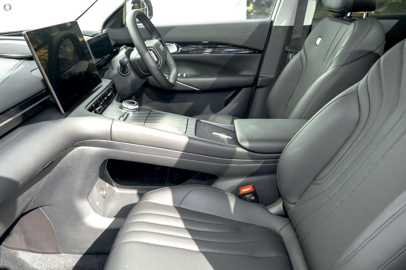 2026 Geely Starray EM-i Inspire — photo 9