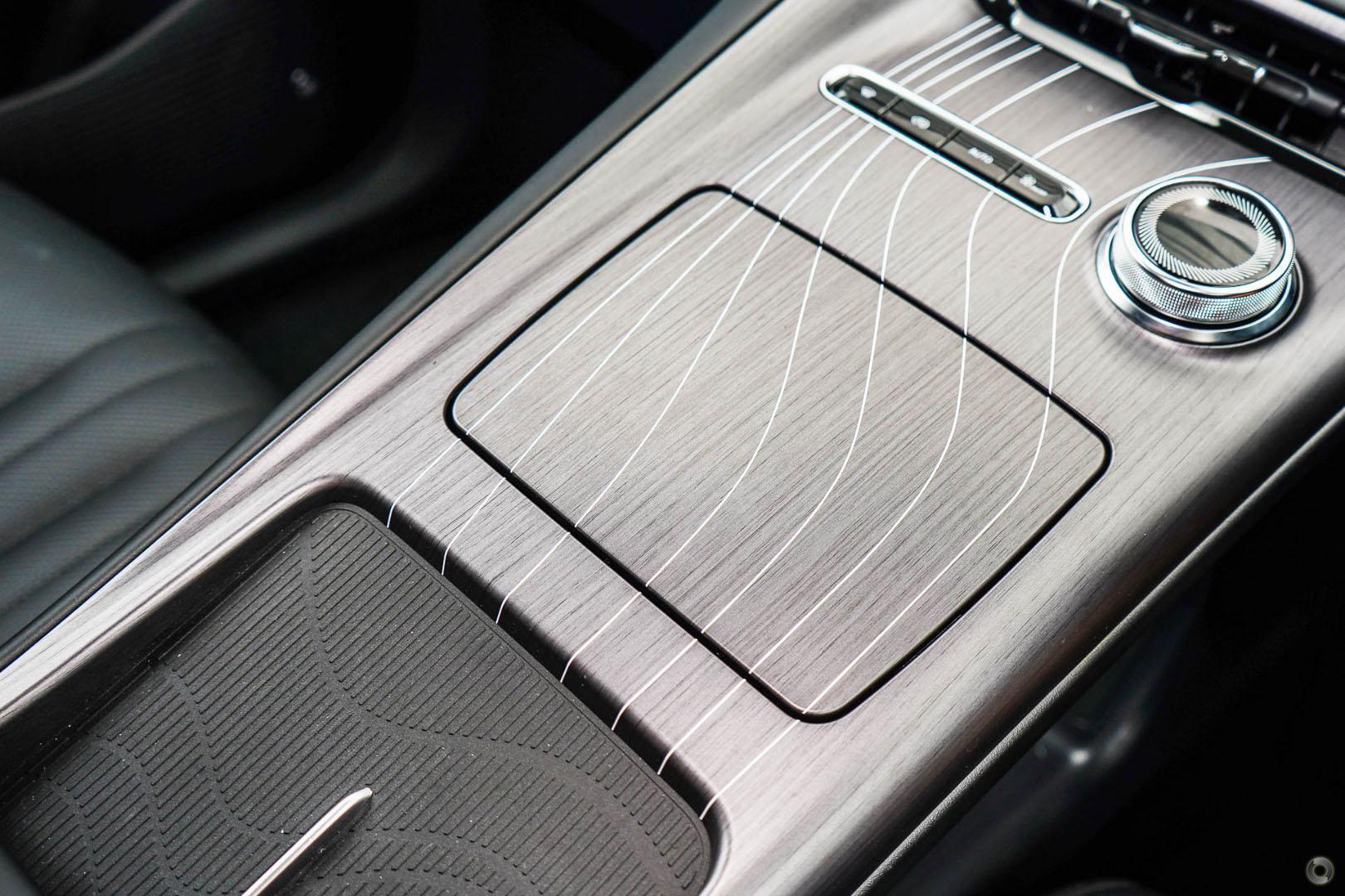 2026 Geely Starray EM-i Inspire — photo 13