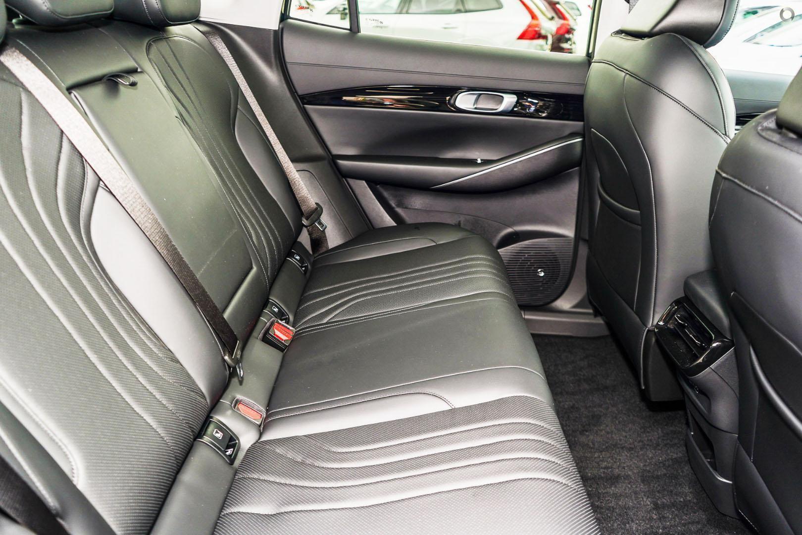 2026 Geely Starray EM-i Inspire — photo 9