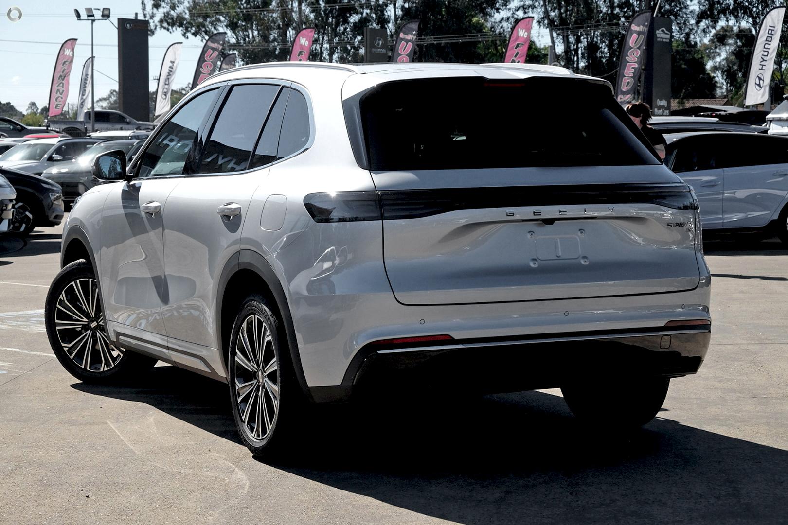 2026 Geely Starray EM-i Inspire Extended Range — photo 4
