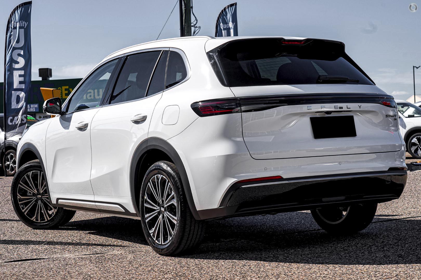 2026 Geely Starray EM-i Inspire Extended Range — photo 4