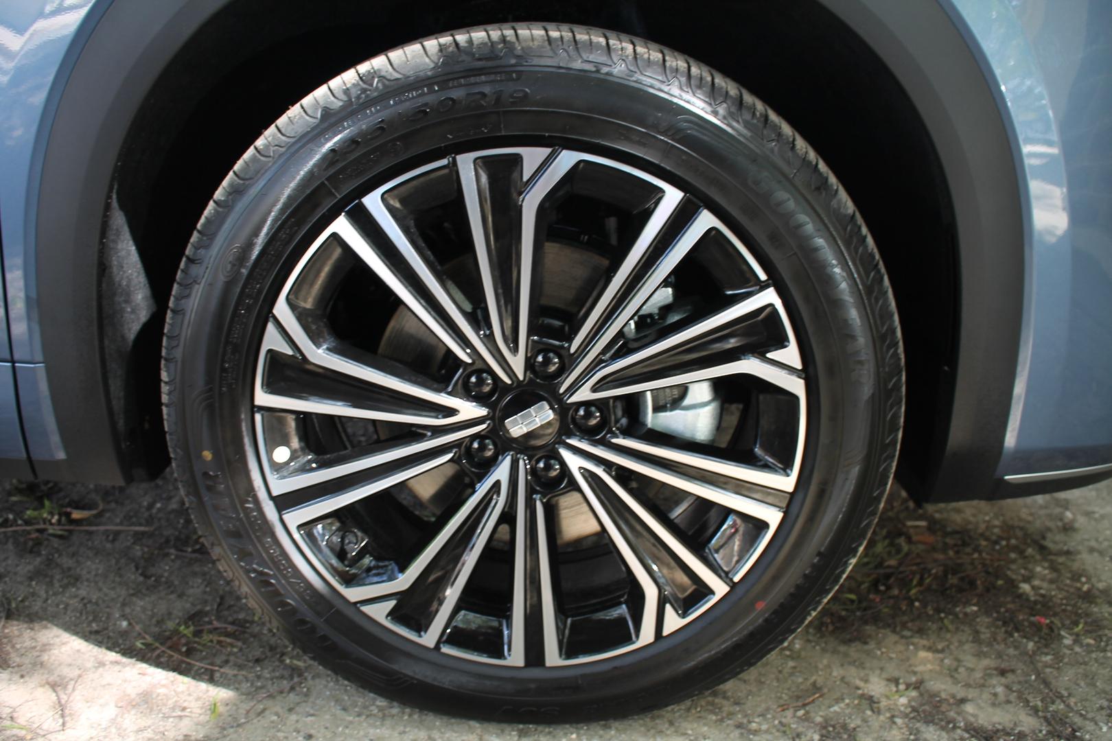2026 Geely Starray EM-i Inspire Extended Range — photo 17