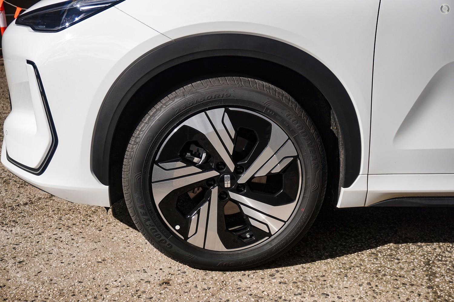 2026 Geely EX5 Inspire Extended Range — photo 8